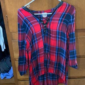 Women’s plaid shirt